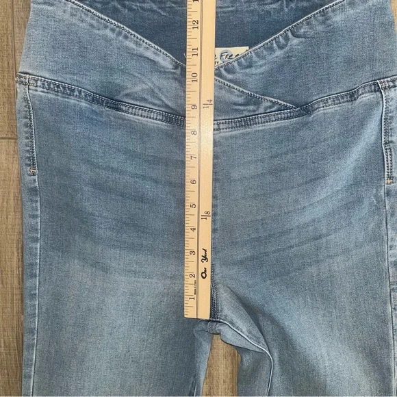 We the Free Venice Beach Flare Jeans Crossover High Rise 29 Boho Retro Wideleg - Picture 10 of 14